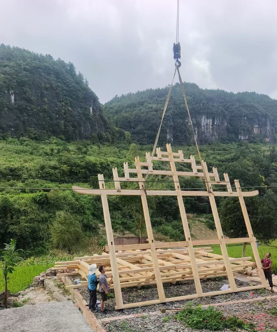 迪庆汽车吊出租公司怎么保证发动机散热问题