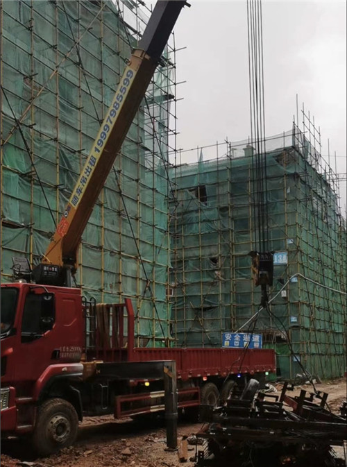 迪庆“慢工细活”—— 吊车的 “微动控制” 技术